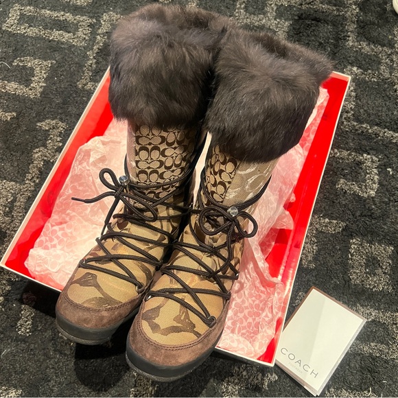 COACH LAURILYN PATCHWORK SIGNATURE CANVAS SUEDE FUR WINTER BOOTS - Picture 4 of 15